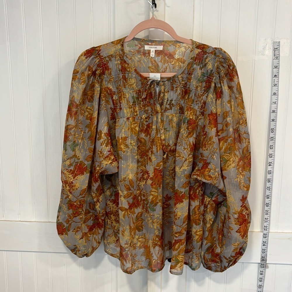 Maurice’s beautiful tunic W/gold threads & leaves, tie neckline size M
